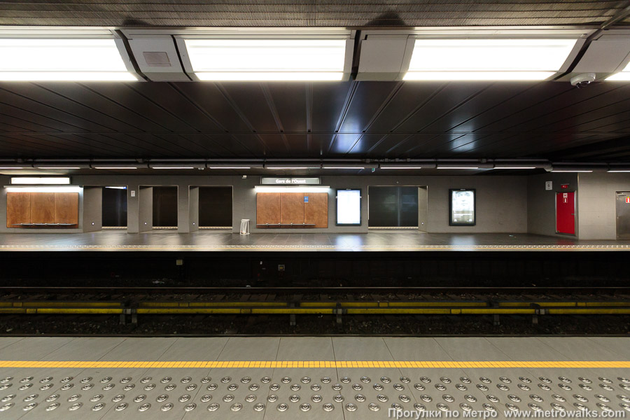 Станция Gare de l'Ouest / Weststation [Гар дё лю́эст / Ве́стстасьо́н] (линия 1, Брюссель). Поперечный вид.