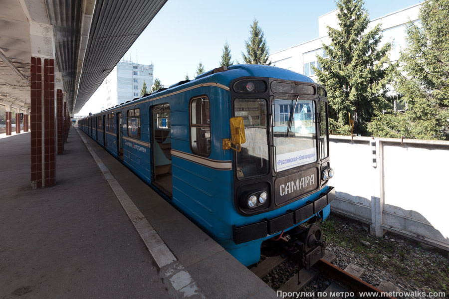 Станция Юнгородок (Самара). Край платформы, общий вид.