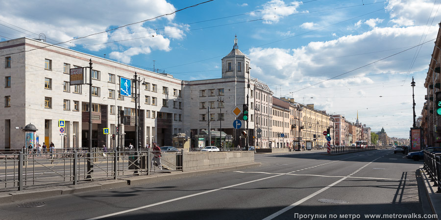 Станция Лиговский проспект (Правобережная линия, Санкт-Петербург). Общий вид окрестностей станции.