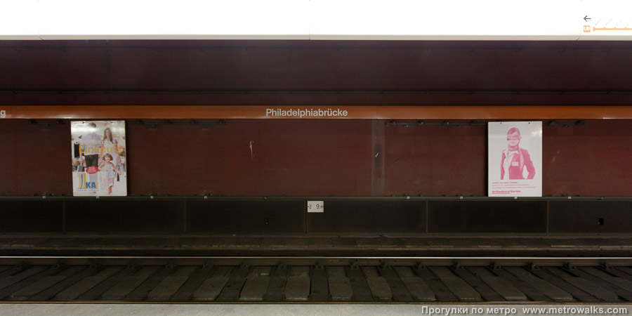 Станция Bahnhof Meidling [Банхоф Майдлинг] (U6, Вена). Путевая стена.