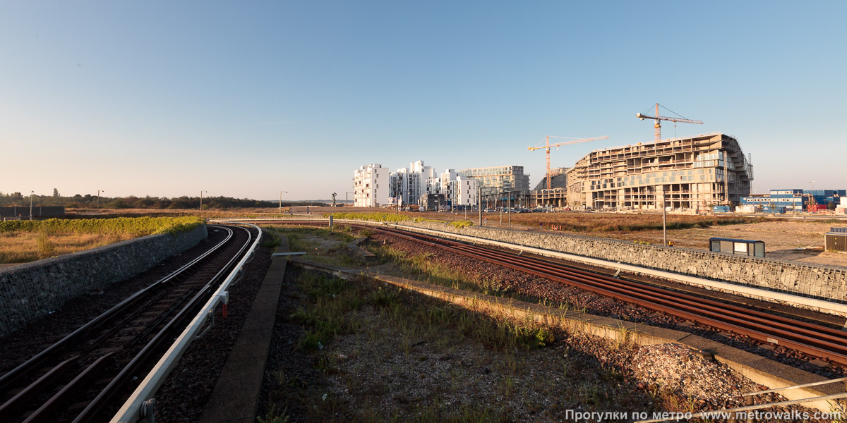 Фотография станции Vestamager [Вестамагр] (Копенгаген). Пути рядом со станцией. Конец линии, дальше только депо.