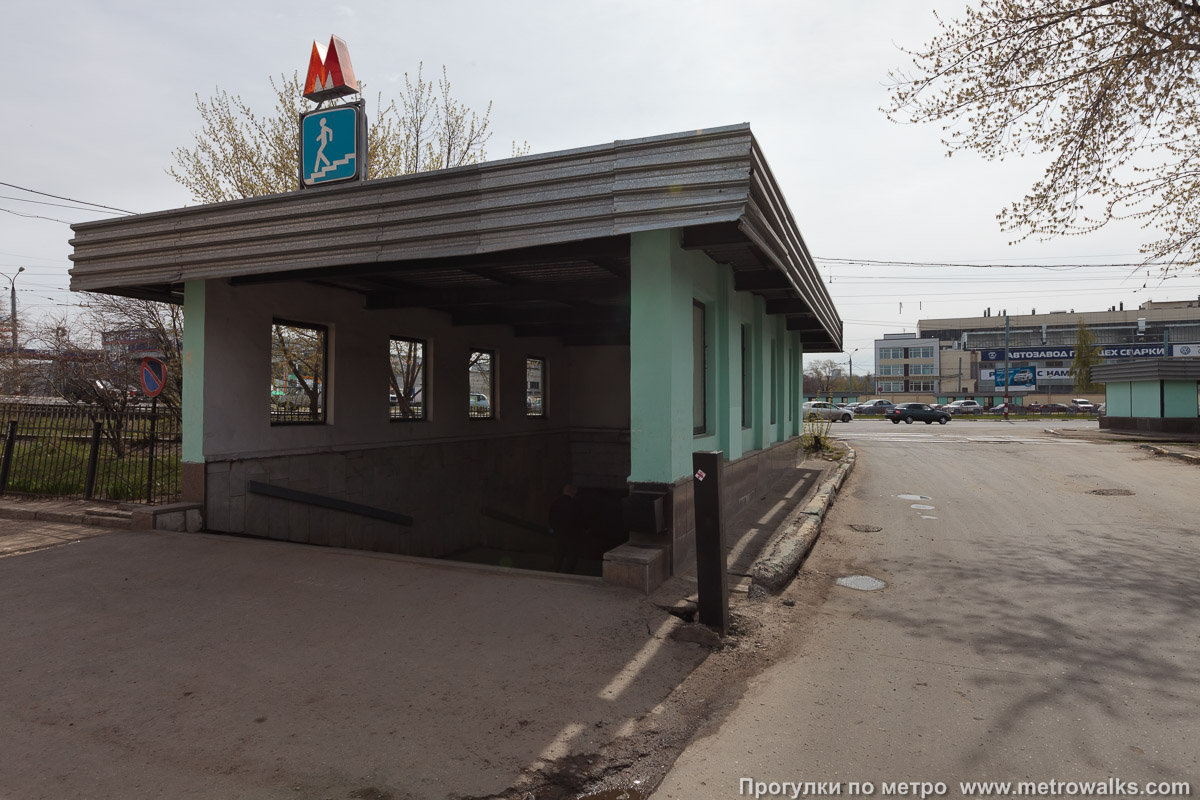 Фотография станции Автозаводская (Автозаводско-Нагорная линия, Нижний Новгород). Вход на станцию осуществляется через подземный переход.