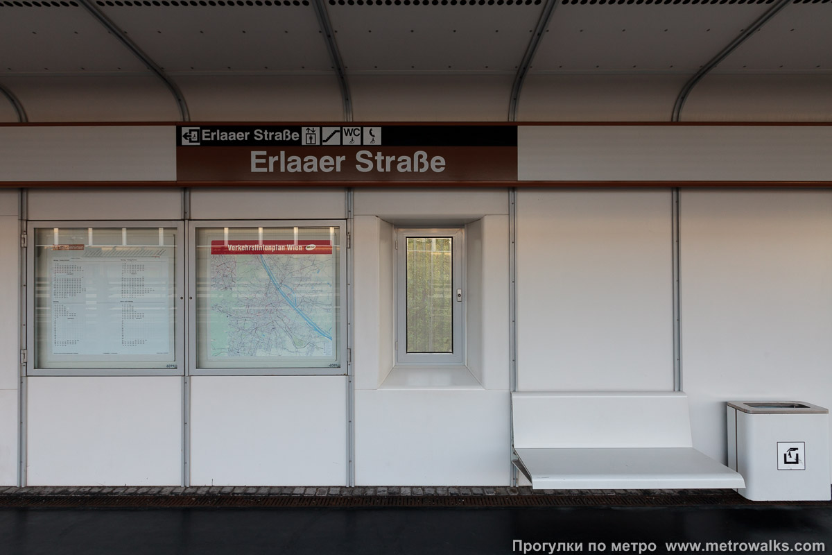 Фотография станции Erlaaer Straße [Эрлаер Штрассе] (U6, Вена). Скамейка.