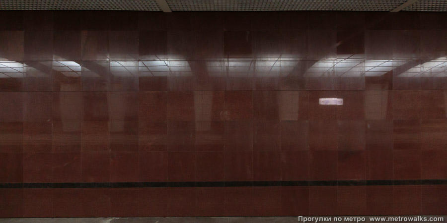 Станция Северный вокзал / Төньяк вокзал (Казань). Путевая стена.