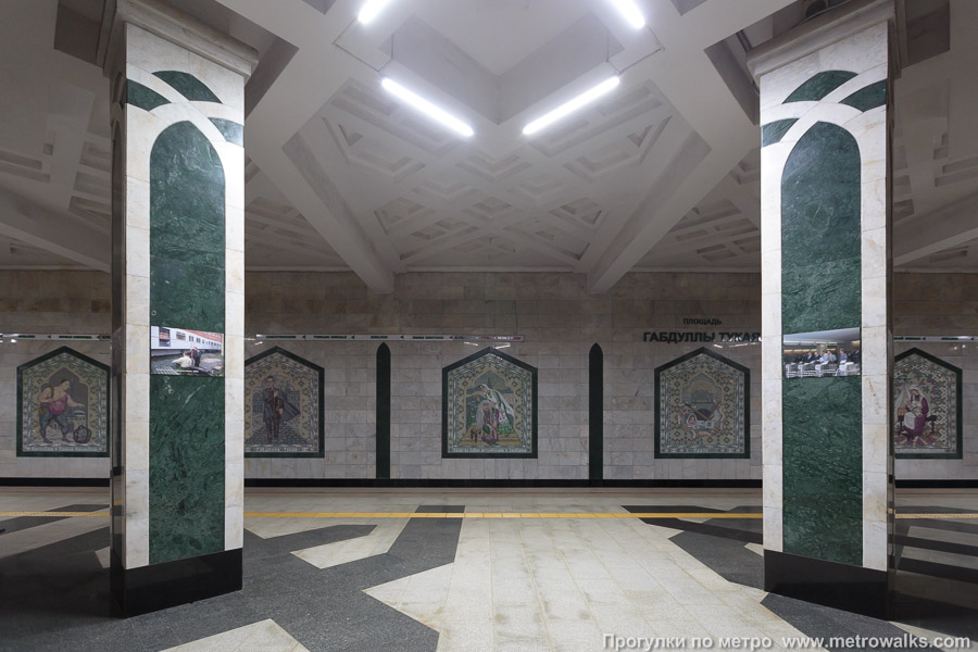 Станция Площадь Габдуллы Тукая / Тукай Мәйданы (Казань). Поперечный вид.