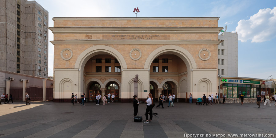 Станция Добрынинская (Кольцевая линия, Москва). Наземный вестибюль станции.