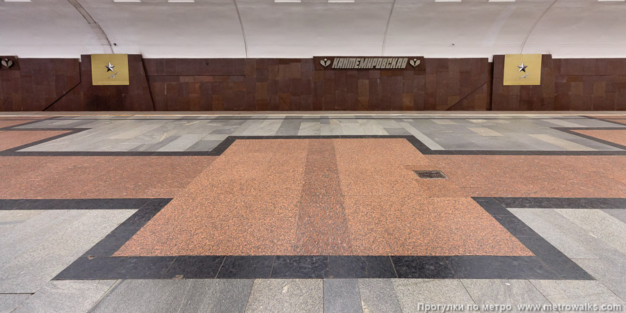 Станция Кантемировская (Замоскворецкая линия, Москва). Взгляд вниз.