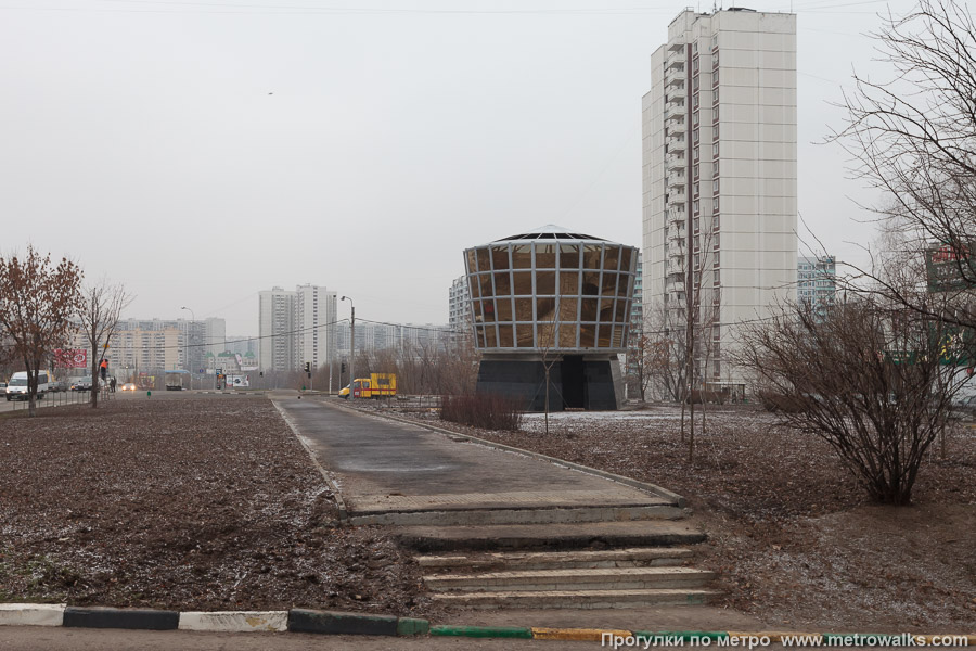 Станция Шипиловская (Люблинско-Дмитровская линия, Москва). Недалеко от станции находится самая красивая современная вентиляционная шахта московского метро.