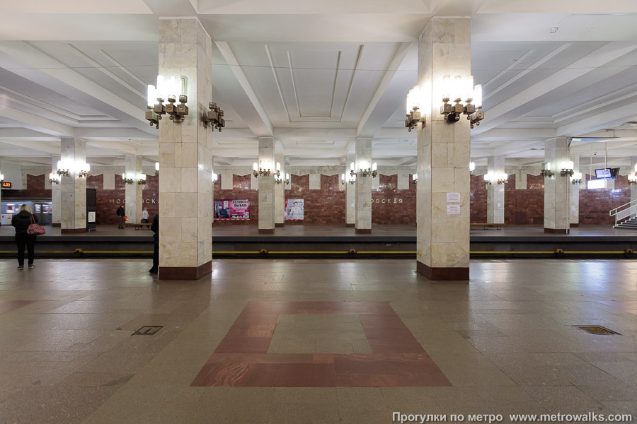 Станция Московская (Автозаводско-Нагорная линия, Нижний Новгород). Поперечный вид.