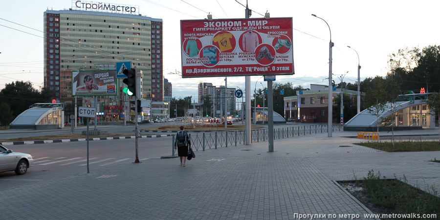 Станция Берёзовая роща (Дзержинская линия, Новосибирск). Общий вид окрестностей станции.