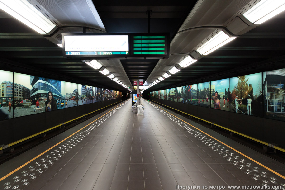 Фотография станции CERIA / COOVI (линия 5, Брюссель). Продольный вид по оси станции. От западного выхода в сторону восточного.
