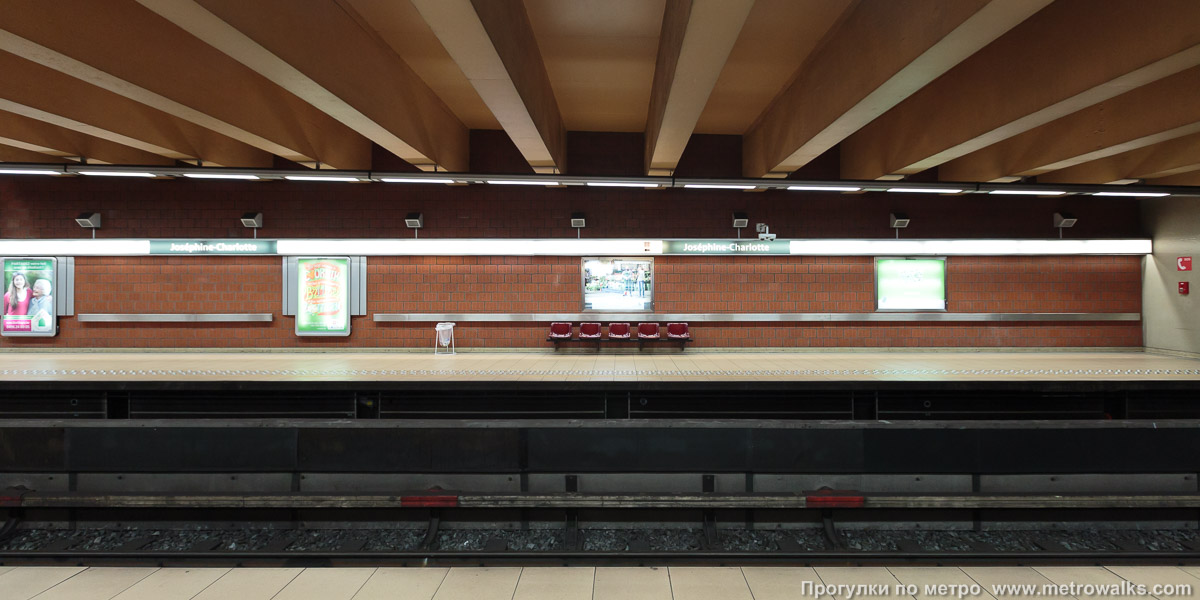 Фотография станции Joséphine-Charlotte [Жозефи́н-Шарло́тт] (линия 1, Брюссель). Поперечный вид.