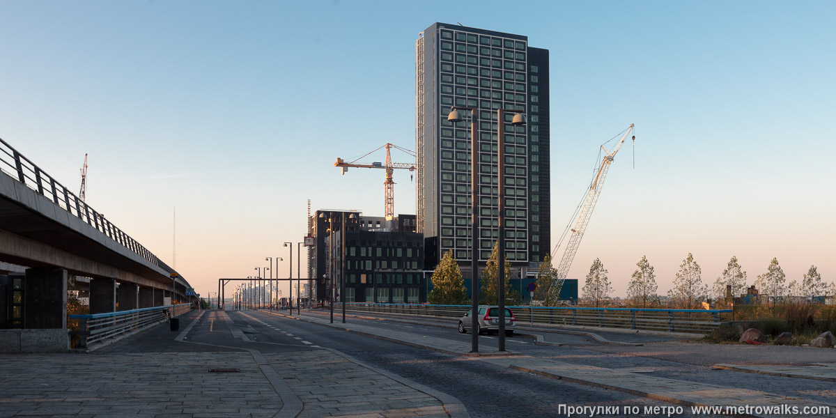 Фотография станции Ørestad [Öрестад] (Копенгаген). Общий вид окрестностей станции.