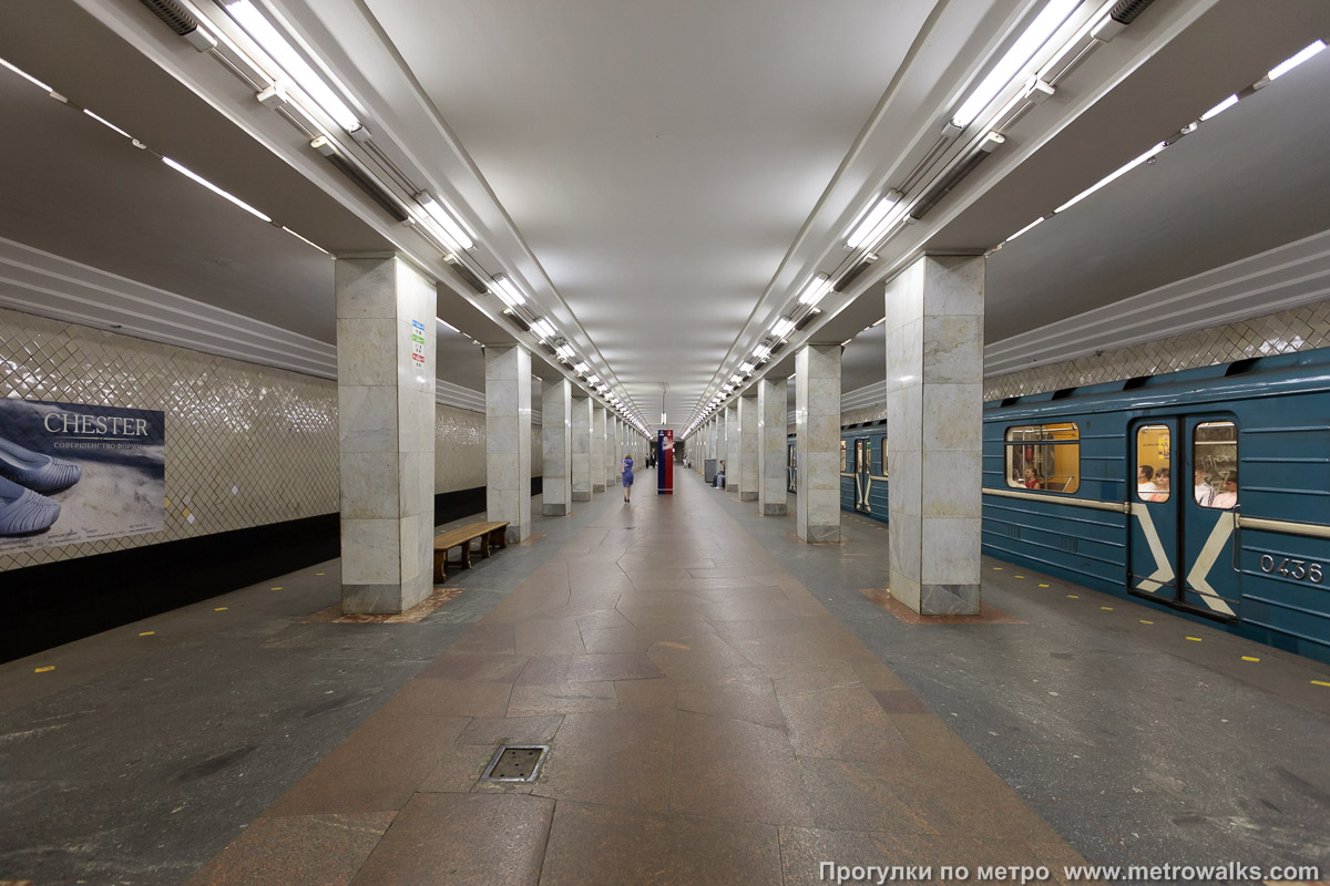 Фотография станции Ленинский проспект (Калужско-Рижская линия, Москва). Продольный вид центрального зала.