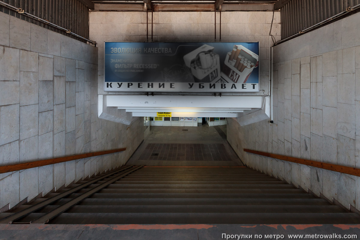 Фотография станции Кировская (Самара). Лестница подземного перехода.