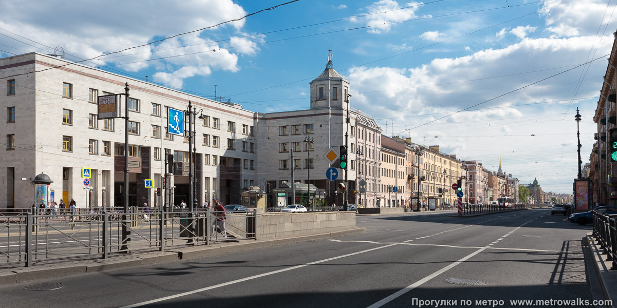 Фотография станции Лиговский проспект (Правобережная линия, Санкт-Петербург). Общий вид окрестностей станции.