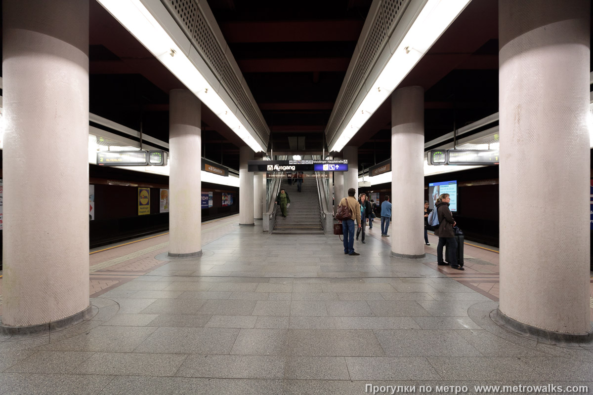 Фотография станции Bahnhof Meidling [Банхоф Майдлинг] (U6, Вена). Продольный вид центрального зала.